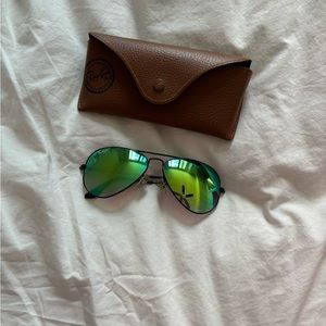 Rayban Aviators with case